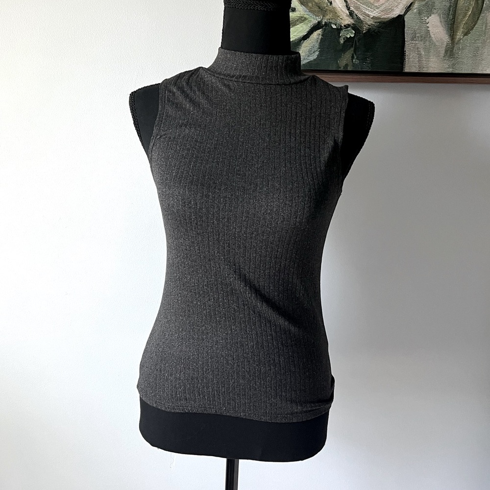 EUC Gray Stretchy Soft Tank with Mock Turtle neck